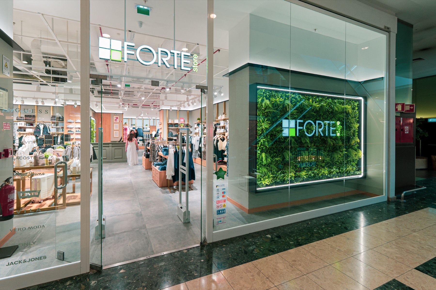 Entrada de uma loja Forte Store